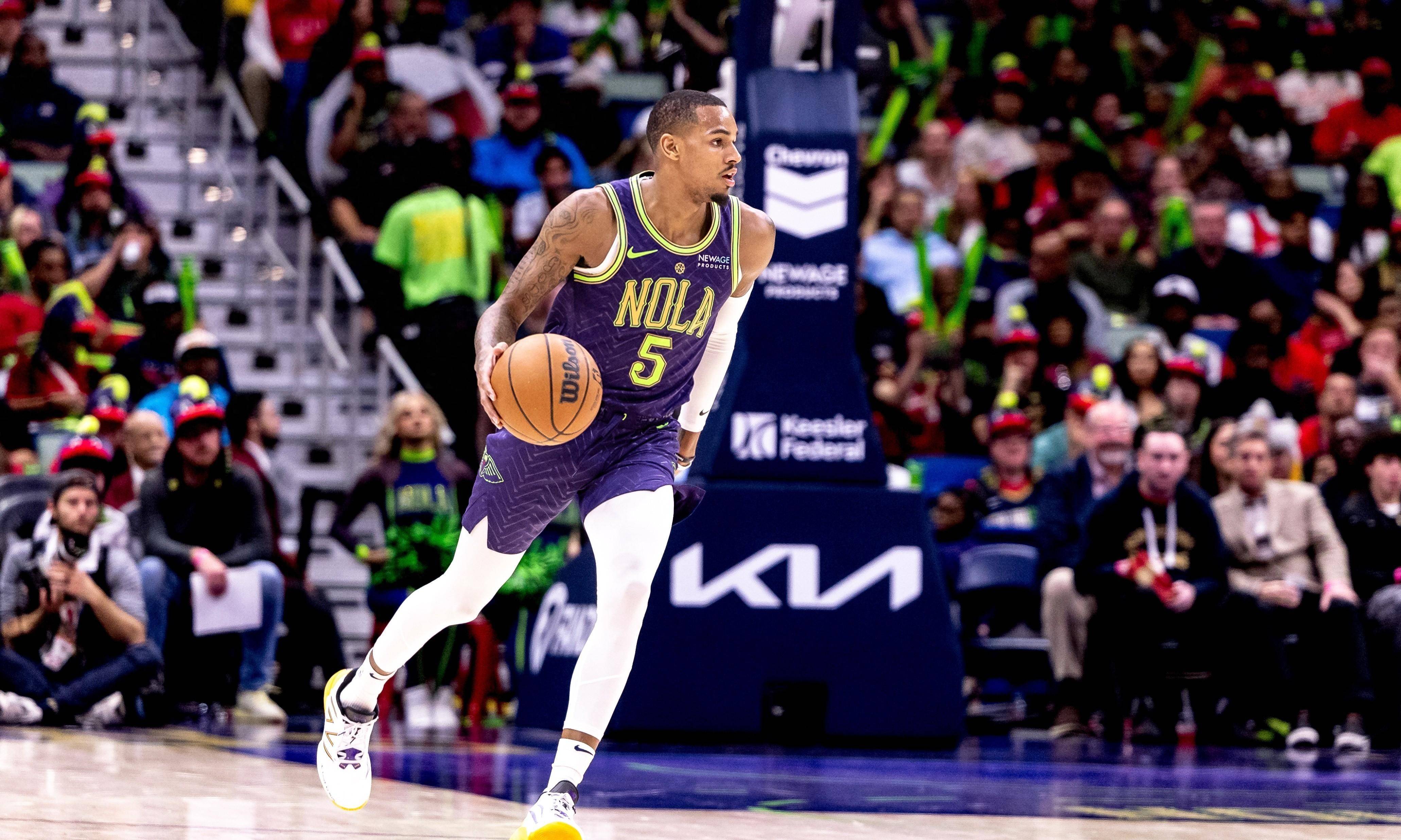 平博体育-关于穆雷回归赛场，出色防守首场状态亮眼，FPX观众沸腾！的信息-平博体育